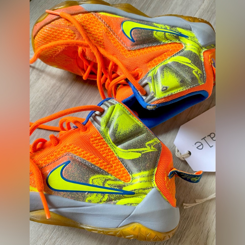 Nike Lebron 12 Six Meridians Little Kids Size 12 (UK 11.5).
